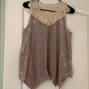 Cute lace top with a flowing bottom.